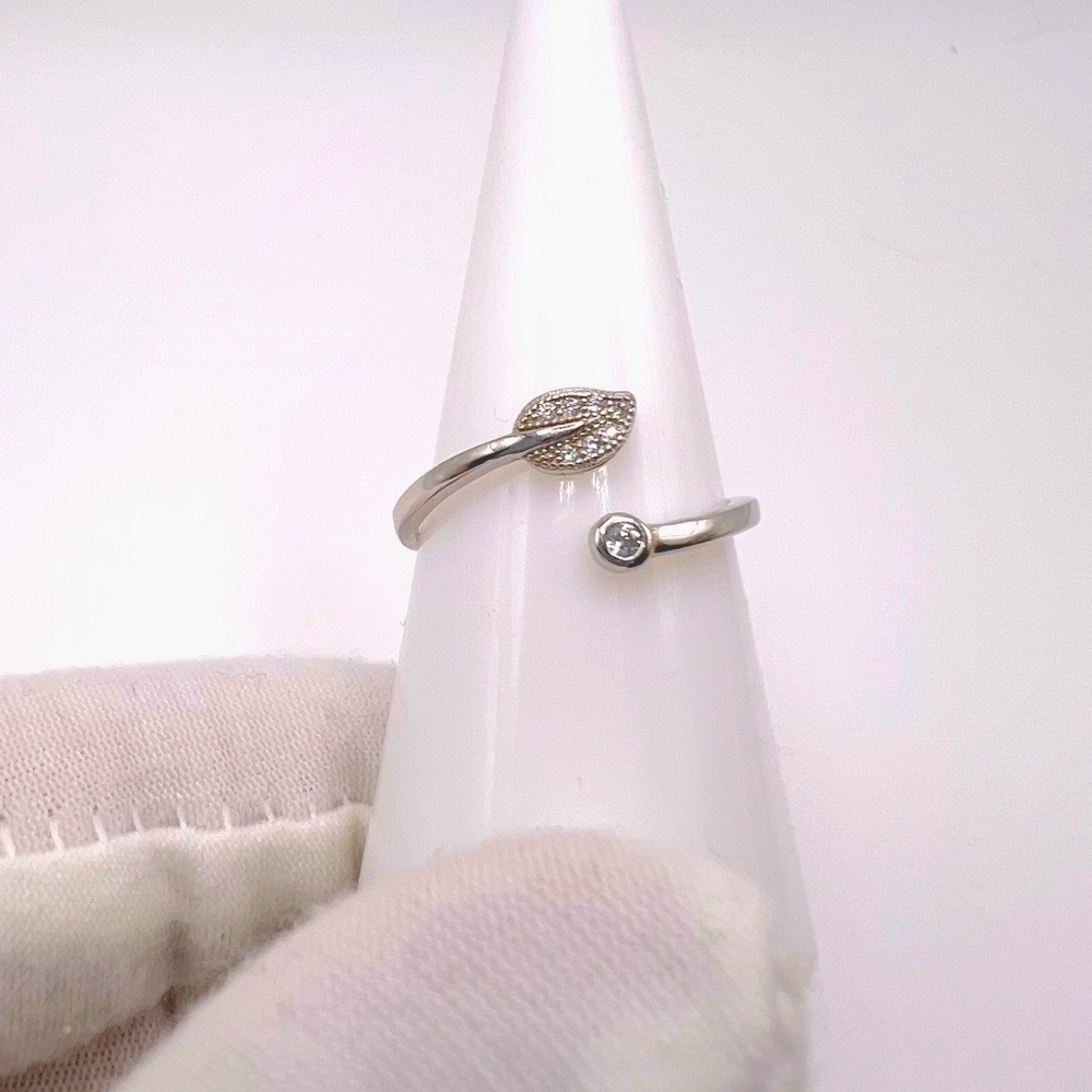 Sale $8 Firm! Sterling Silver Adjustable Ring with Cz’z - Picture 7 of 14